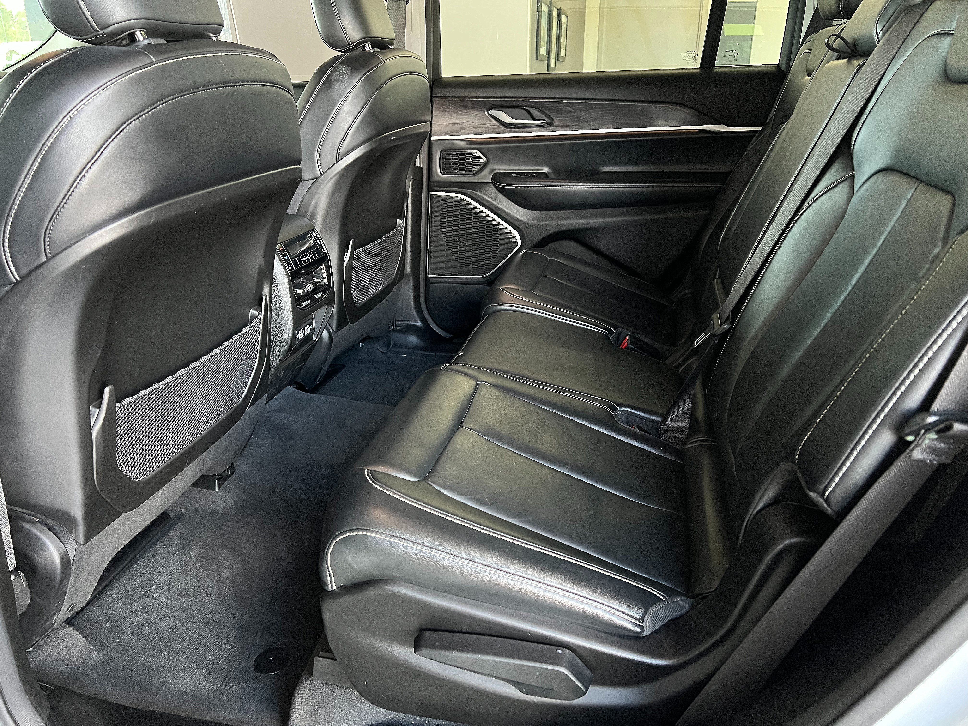 Used 2021 Jeep Grand Cherokee L Limited AWD/4WD image 20
