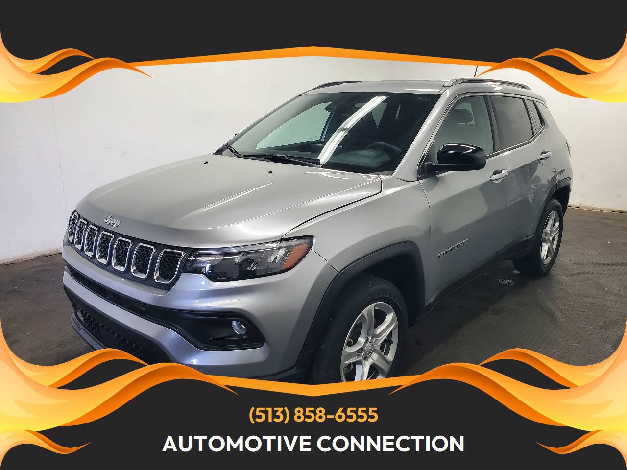 Used 2023 Jeep Compass Latitude w/ Convenience Group AWD/4WD image 1