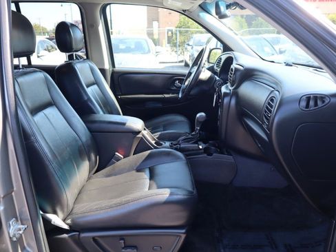 Used 2007 Chevrolet TrailBlazer LT w/ LT Preferred Equipment Group AWD/4WD image 9