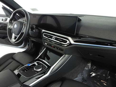Used 2023 BMW i4 eDrive40 w/ Premium Package RWD image 13