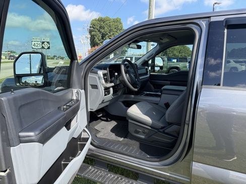 Certified 2025 Ford F350 XLT w/ 360-Degree Camera Package AWD/4WD image 5