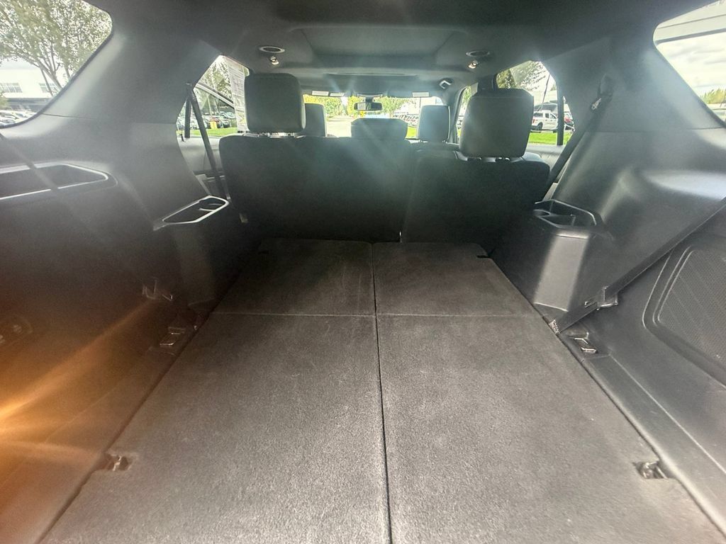 Used 2018 Ford Explorer Platinum AWD/4WD image 23