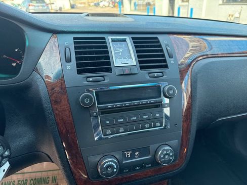 Used 2006 Cadillac DTS FWD image 23