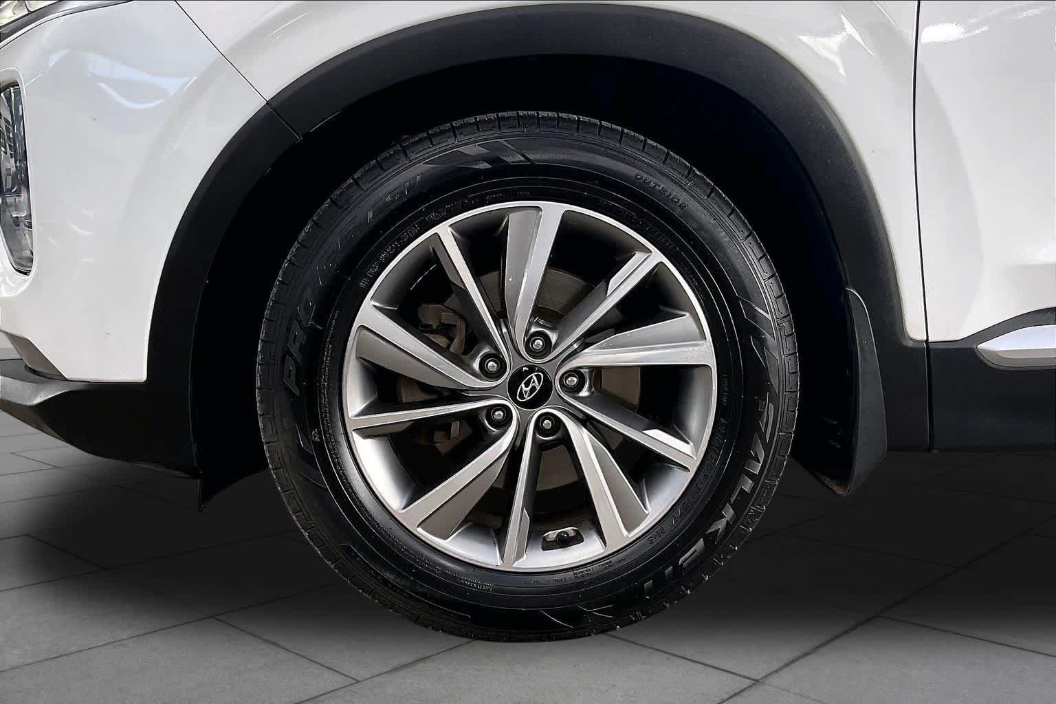 Used 2020 Hyundai Santa Fe SEL w/ Convenience Package FWD image 20