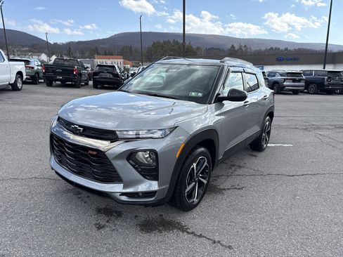 Used 2023 Chevrolet TrailBlazer RS w/ Convenience Package image 8