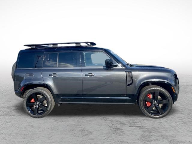 Used 2025 Land Rover Defender 110 X AWD/4WD image 4