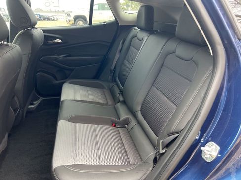 Used 2024 Chevrolet Trax LT w/ Driver Confidence Package image 33