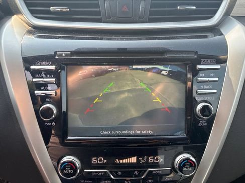 Used 2018 Nissan Murano S AWD/4WD image 19