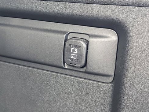 Used 2025 MAZDA CX-70 3.3 Turbo w/ Preferred Package image 10