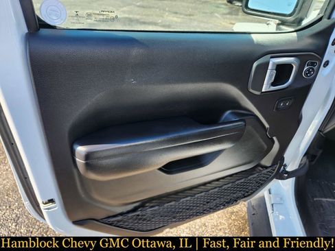 Used 2021 Jeep Wrangler Unlimited Rubicon image 38