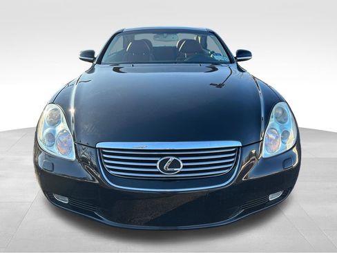 Used 2002 Lexus SC 430 Convertible image 2