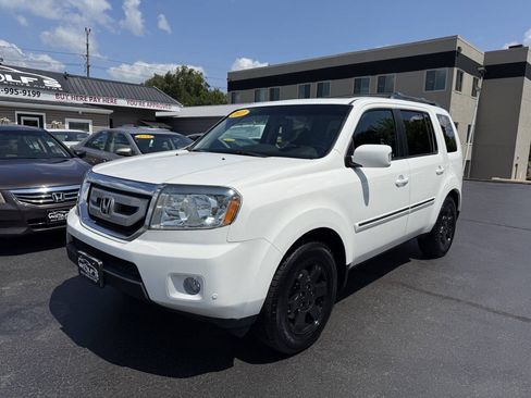 Used 2011 Honda Pilot Touring image 1