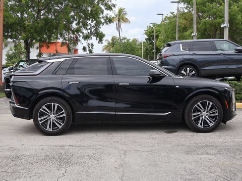 Used 2025 Cadillac Lyriq Luxury RWD image 22