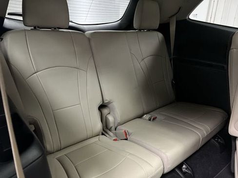 Certified 2021 Buick Enclave Essence w/ Sound and Sites Package image 28