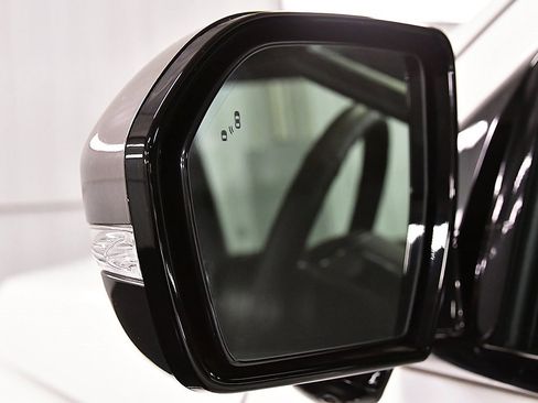 Used 2024 Ford Expedition King Ranch image 14