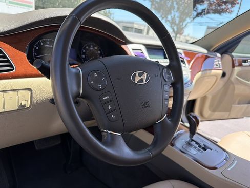 Used 2014 Hyundai Genesis 3.8 image 27