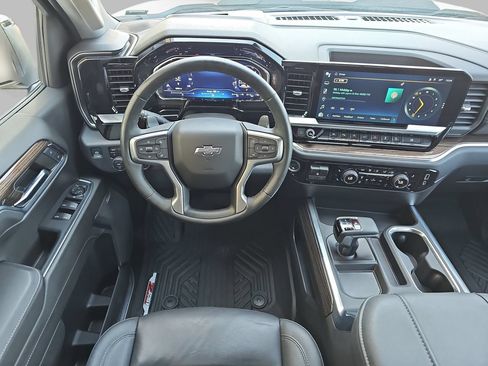 Certified 2024 Chevrolet Silverado 1500 LT Trail Boss w/ Convenience Package II AWD/4WD image 19