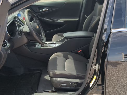 Used 2019 Chevrolet Malibu LT w/ Driver Confidence Package II FWD image 11