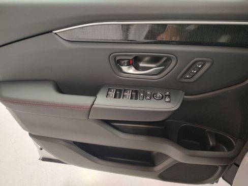 New 2025 Honda Pilot Black Edition image 9