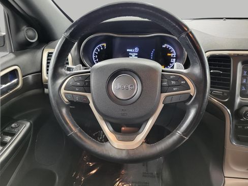 Used 2014 Jeep Grand Cherokee Laredo w/ Security & Convenience Group AWD/4WD image 5