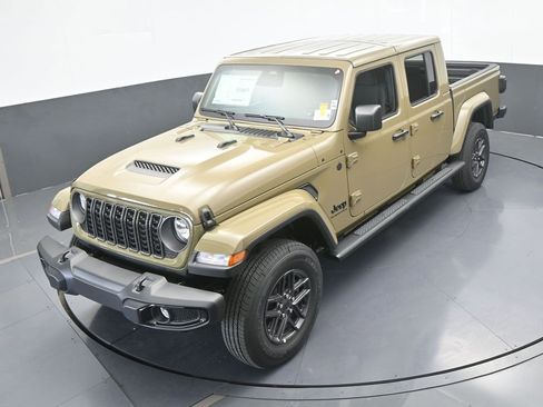 New 2026 Jeep Gladiator Sport image 42