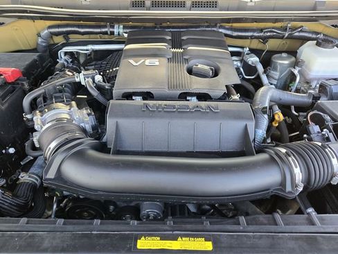 Used 2023 Nissan Frontier SV w/ SV Convenience Package image 32
