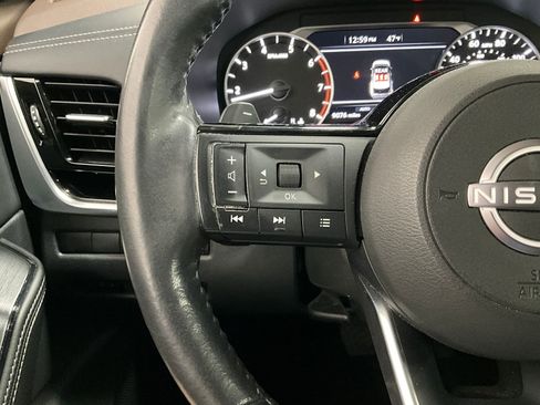 Used 2023 Nissan Rogue SL AWD/4WD image 18