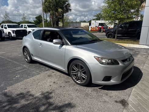 Used 2013 Scion tC FWD image 2