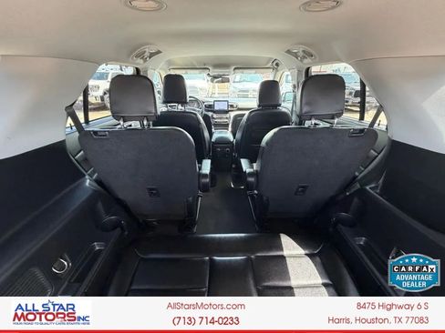 Used 2022 Ford Explorer Limited w/ Equipment Group 301A AWD/4WD image 16