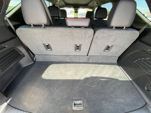 Used 2024 Chevrolet Traverse RS w/ LPO, Floor Liner Package AWD/4WD image 17
