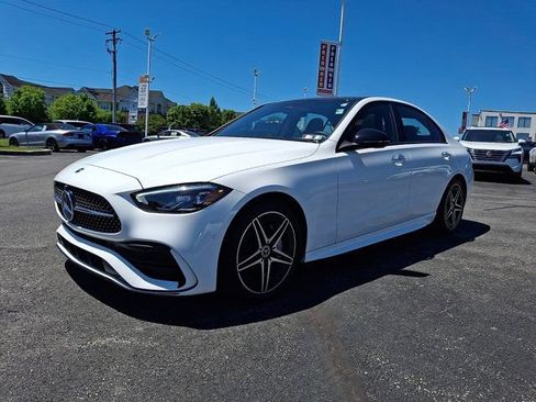 Used 2023 Mercedes-Benz C 300 4MATIC Sedan image 3