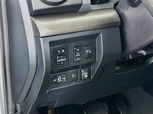Used 2020 Toyota Tundra SR5 image 10