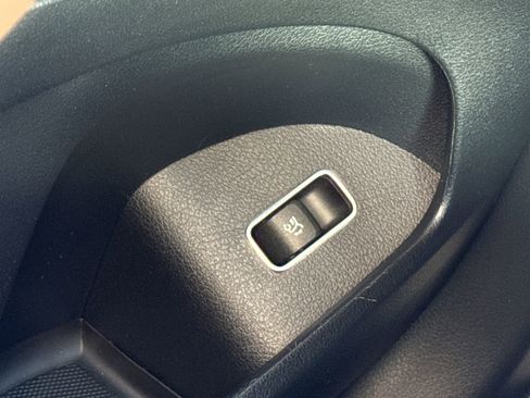 New 2026 Mercedes-Benz GLE 450 4MATIC image 17