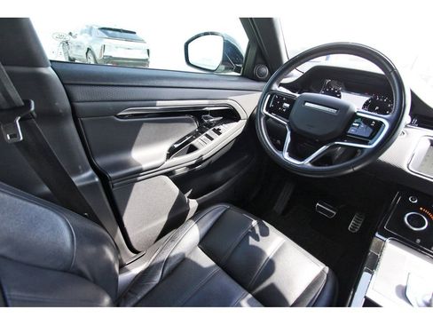 Used 2021 Land Rover Range Rover Evoque R-Dynamic S image 8