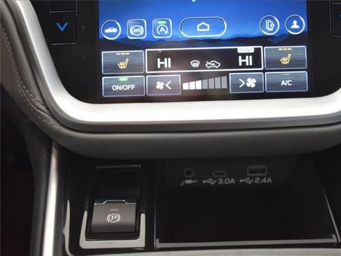 Used 2024 Subaru Outback Premium image 25