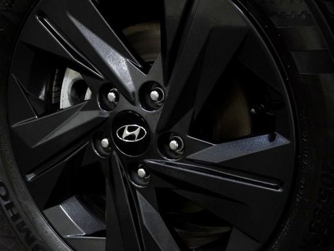 Certified 2023 Hyundai Elantra SEL image 10