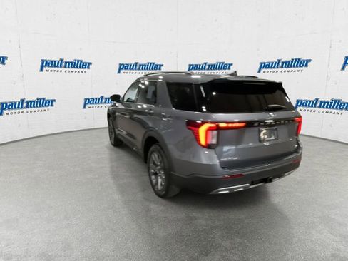 Used 2026 Ford Explorer Active w/ Active Comfort Package image 8