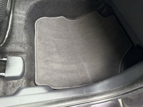 Used 2018 Honda HR-V LX image 9