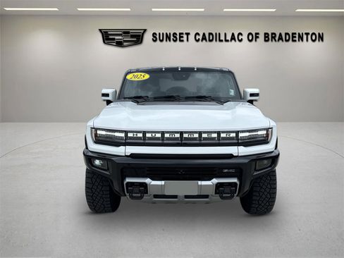 Used 2025 GMC Hummer EV 3X w/ Extreme Off-Road Package AWD/4WD image 8