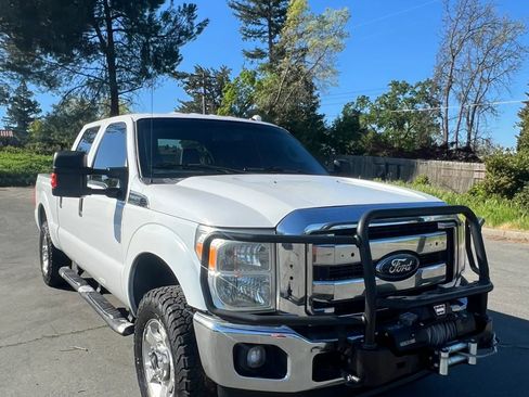 Used 2015 Ford F250 XLT w/ XLT Value Package image 2