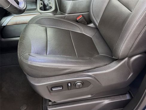 Used 2021 GMC Sierra 1500 SLT w/ SLT Convenience Package AWD/4WD image 15