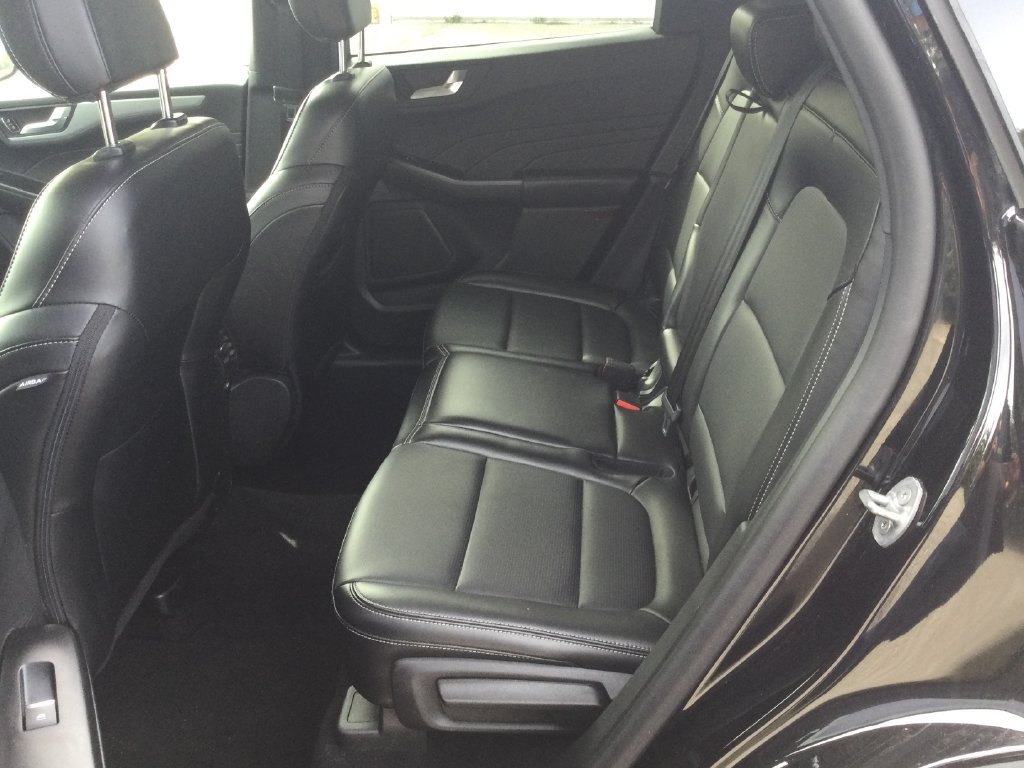 Used 2025 Ford Escape Platinum AWD/4WD image 26