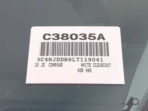 Used 2020 Jeep Compass Trailhawk image 16