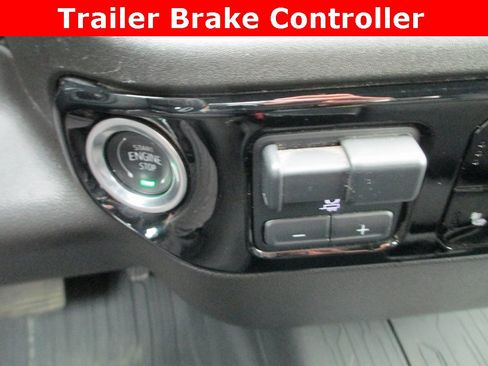 Certified 2025 GMC Sierra 2500 SLE w/ SLE Value Package; image 16