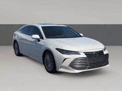 Used 2019 Toyota Avalon XLE
