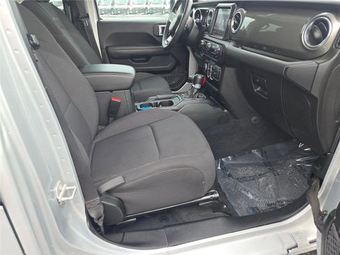 Certified 2023 Jeep Gladiator Overland image 8