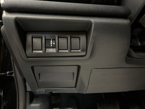 Used 2025 Subaru Outback w/ Popular Package #1A image 12