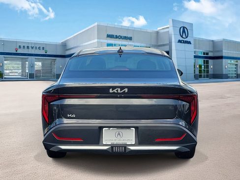 Used 2025 Kia K4 FWD image 5