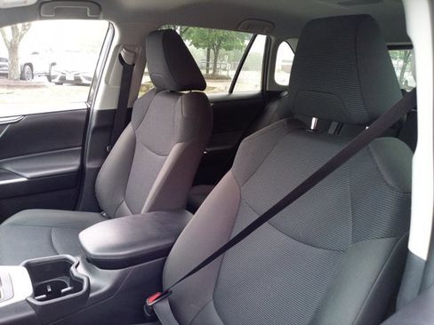 Used 2024 Toyota RAV4 LE image 13