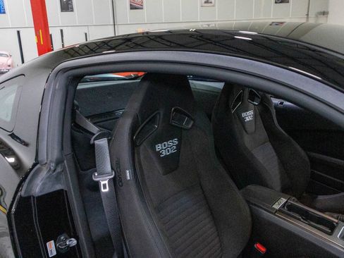Used 2013 Ford Mustang Boss 302 RWD image 38